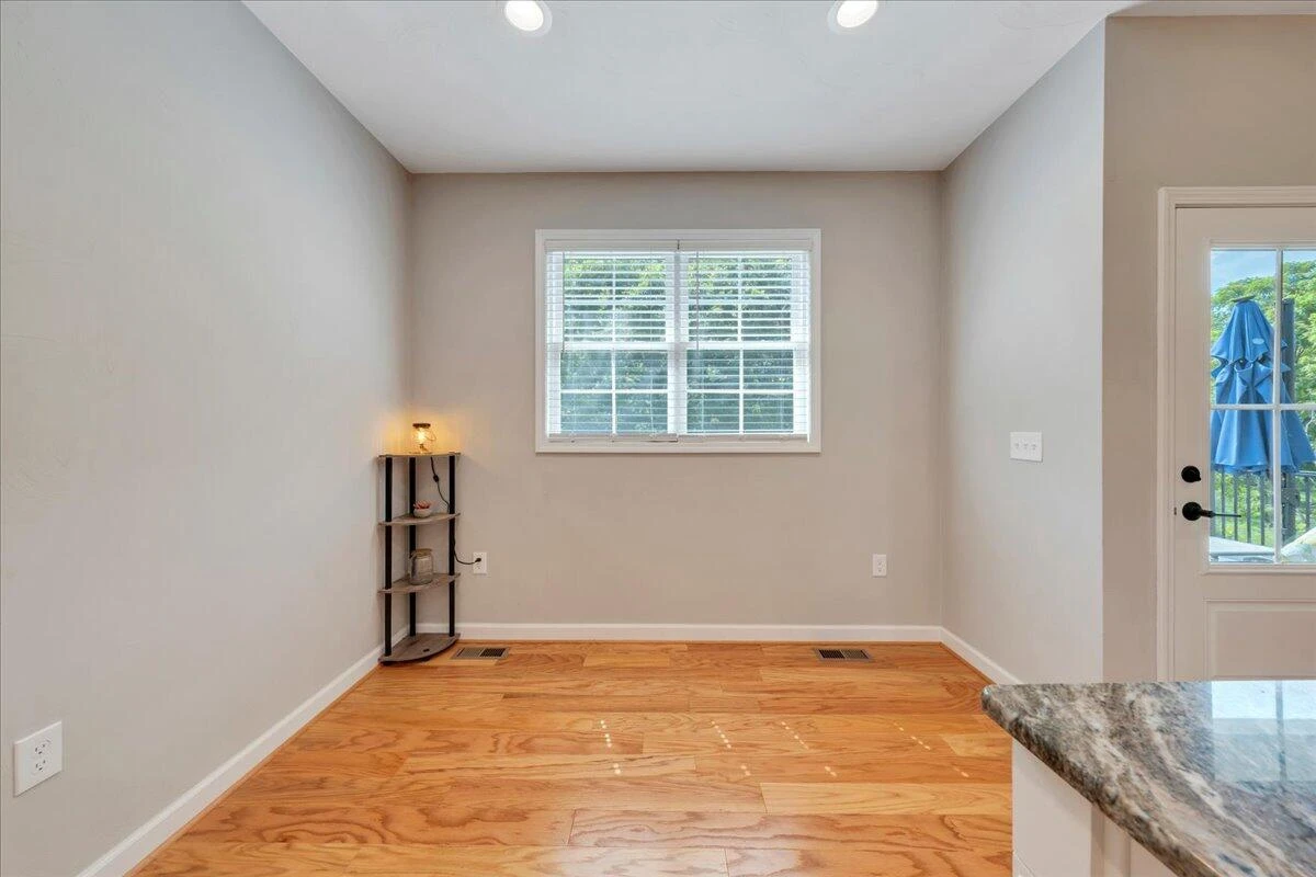 447 Hollymeade LN - Photo 36