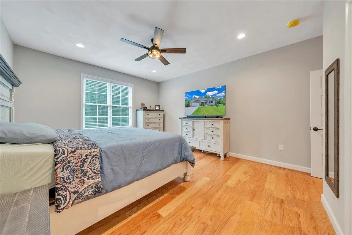 447 Hollymeade LN - Photo 38