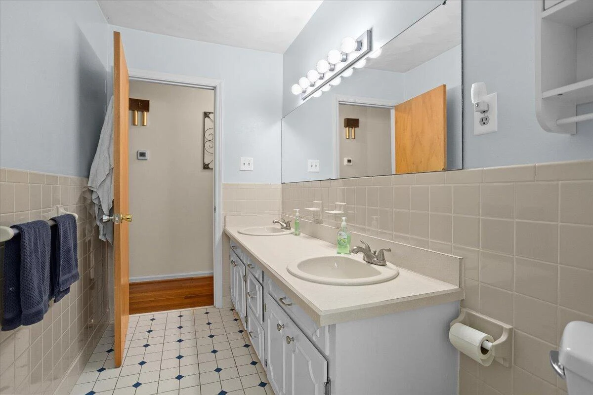 443 Ingal BLVD - Photo 29