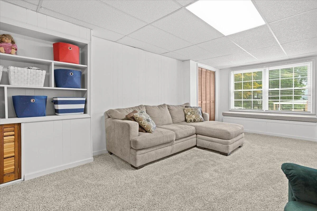 443 Ingal BLVD - Photo 37