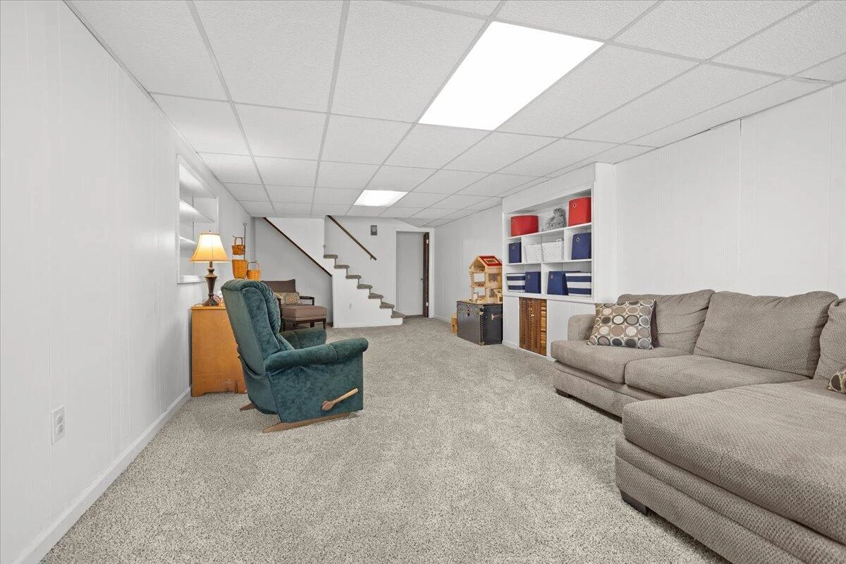 443 Ingal BLVD - Photo 38