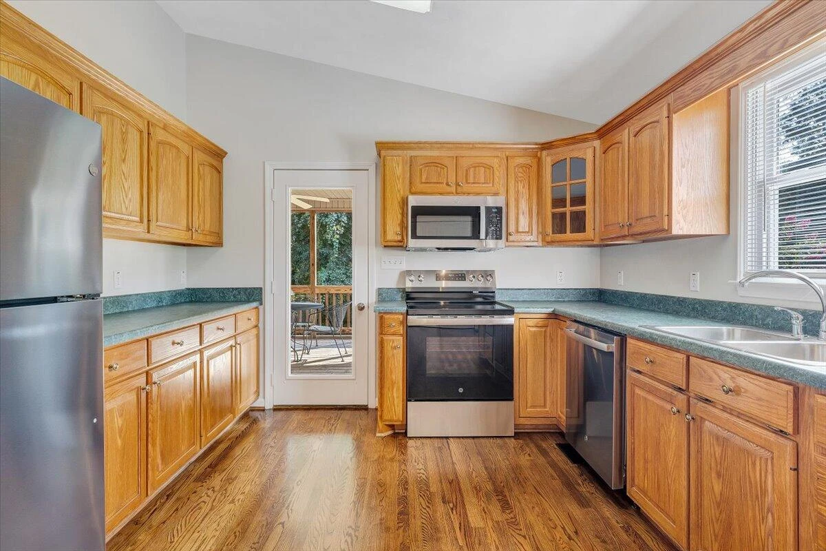 7093 Old Fincastle RD - Photo 13