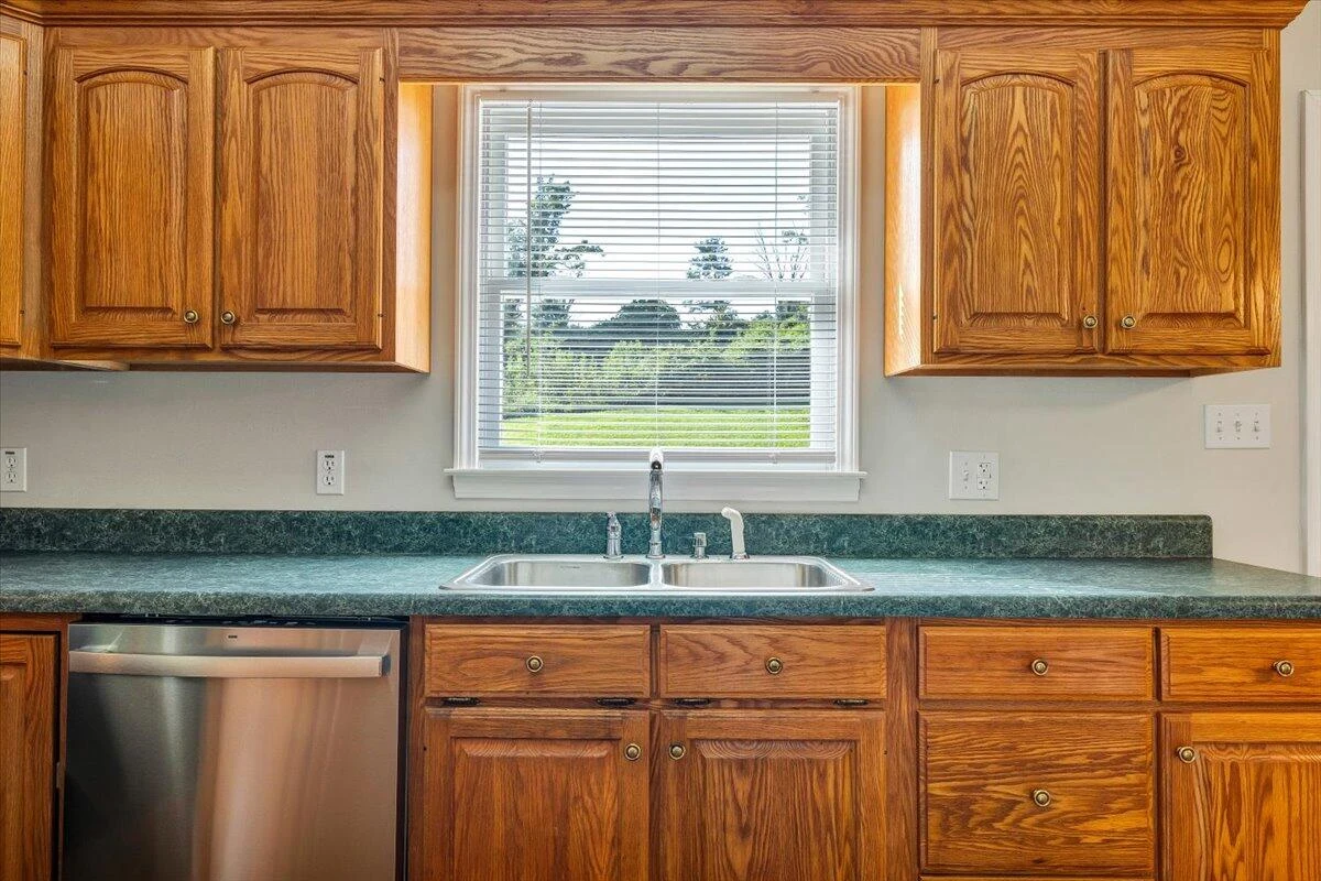 7093 Old Fincastle RD - Photo 16