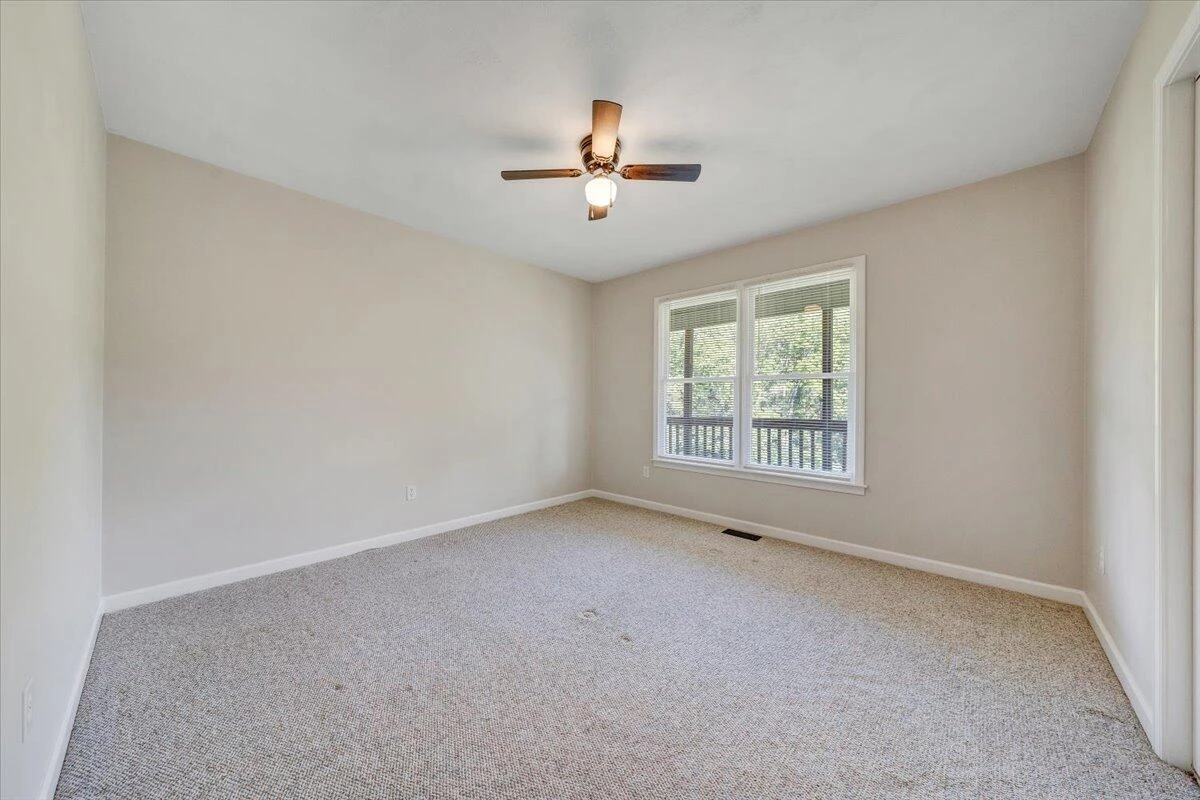 7093 Old Fincastle RD - Photo 18