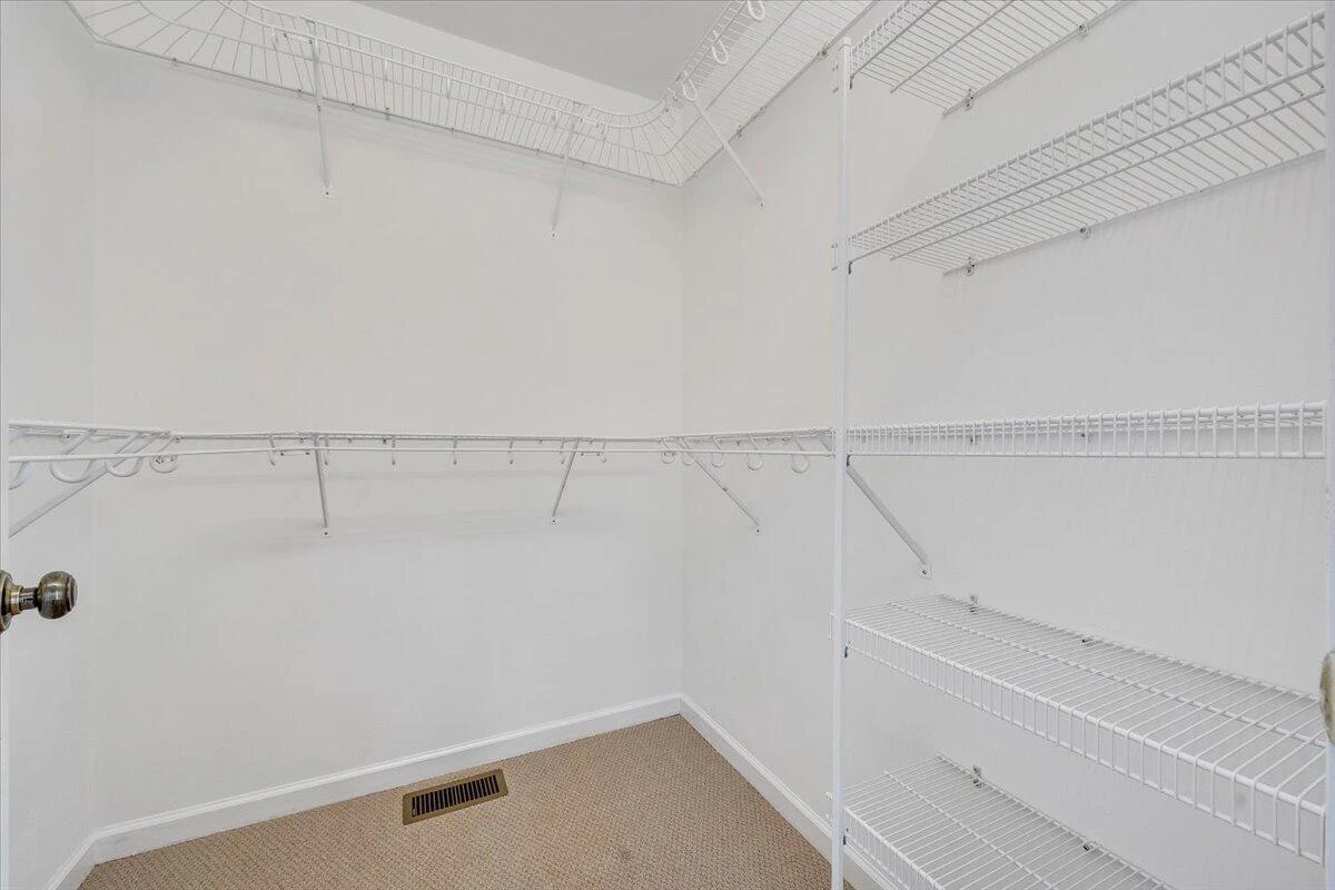 7093 Old Fincastle RD - Photo 24