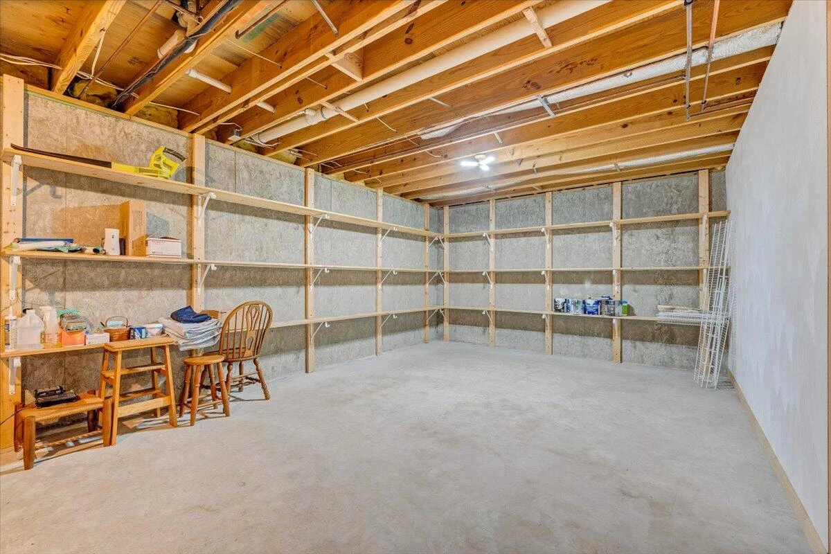 7093 Old Fincastle RD - Photo 29
