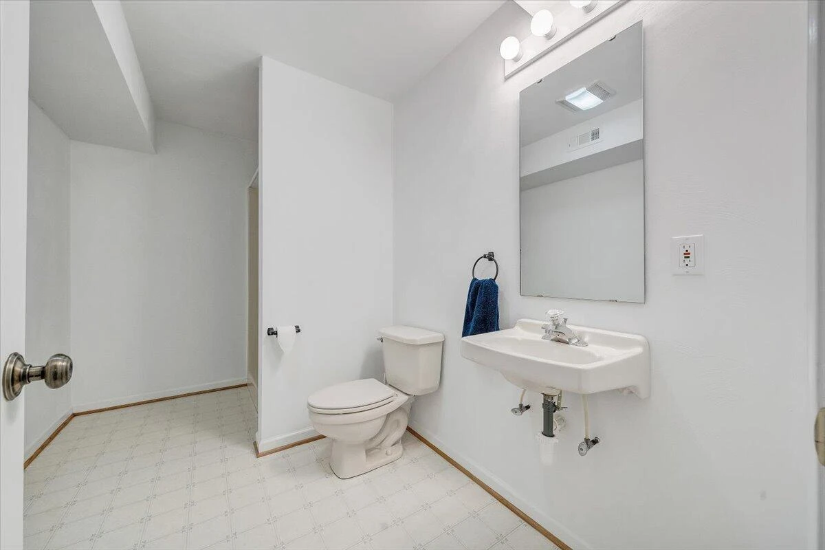 7093 Old Fincastle RD - Photo 33