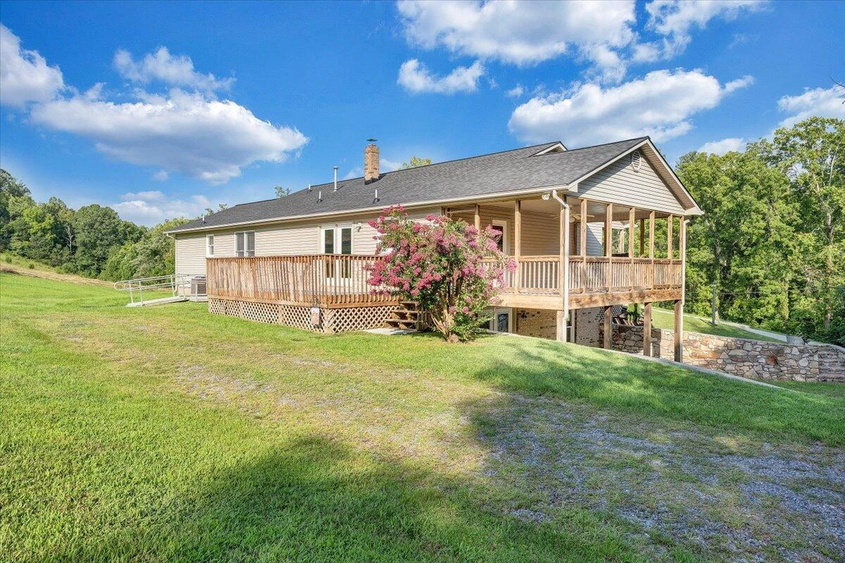 7093 Old Fincastle RD - Photo 42