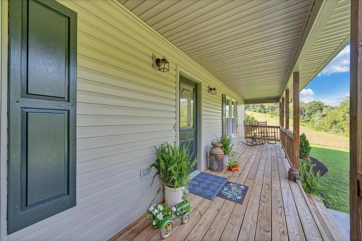 7093 Old Fincastle RD - Photo 44