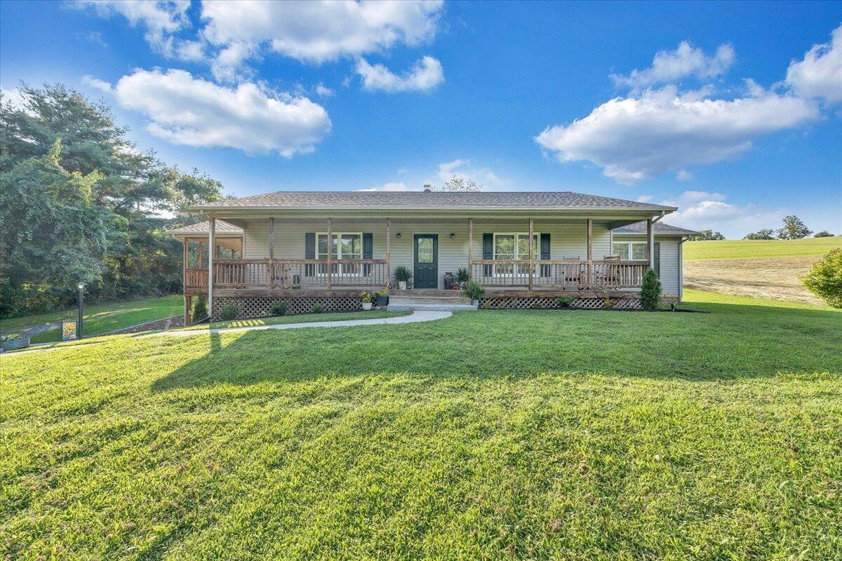 7093 Old Fincastle RD - Photo 47