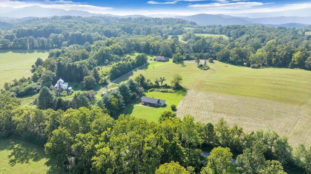 7093 Old Fincastle RD - Photo 49