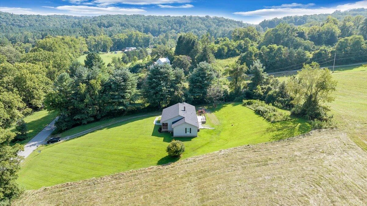 7093 Old Fincastle RD - Photo 58