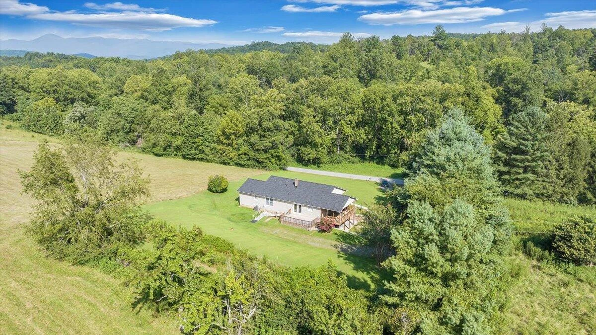 7093 Old Fincastle RD - Photo 62