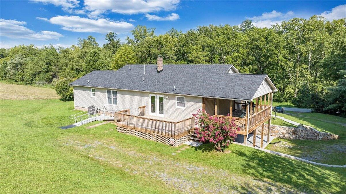 7093 Old Fincastle RD - Photo 71