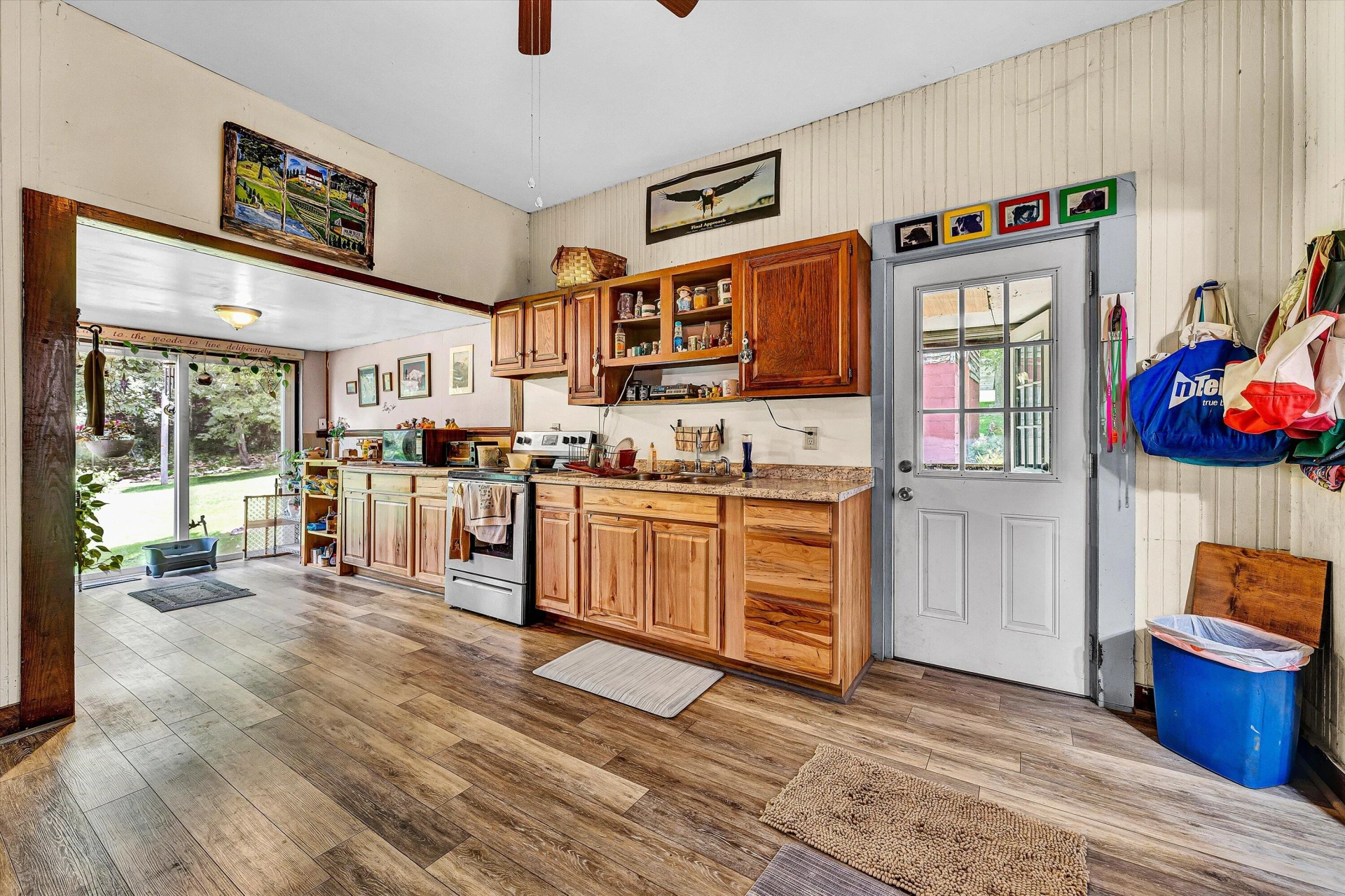 12931 Catawba RD - Photo 11