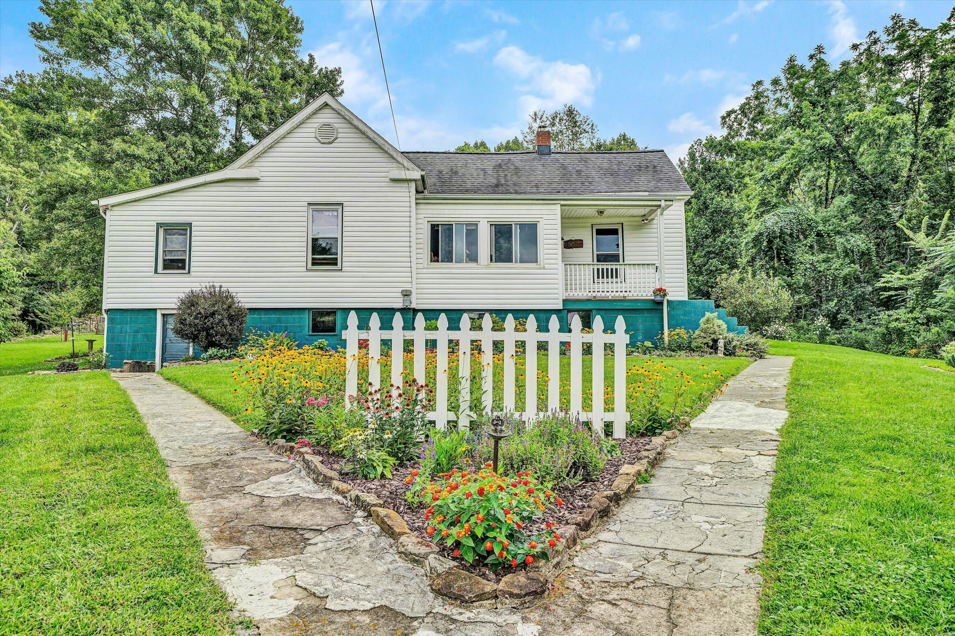 12931 Catawba RD - Photo 3