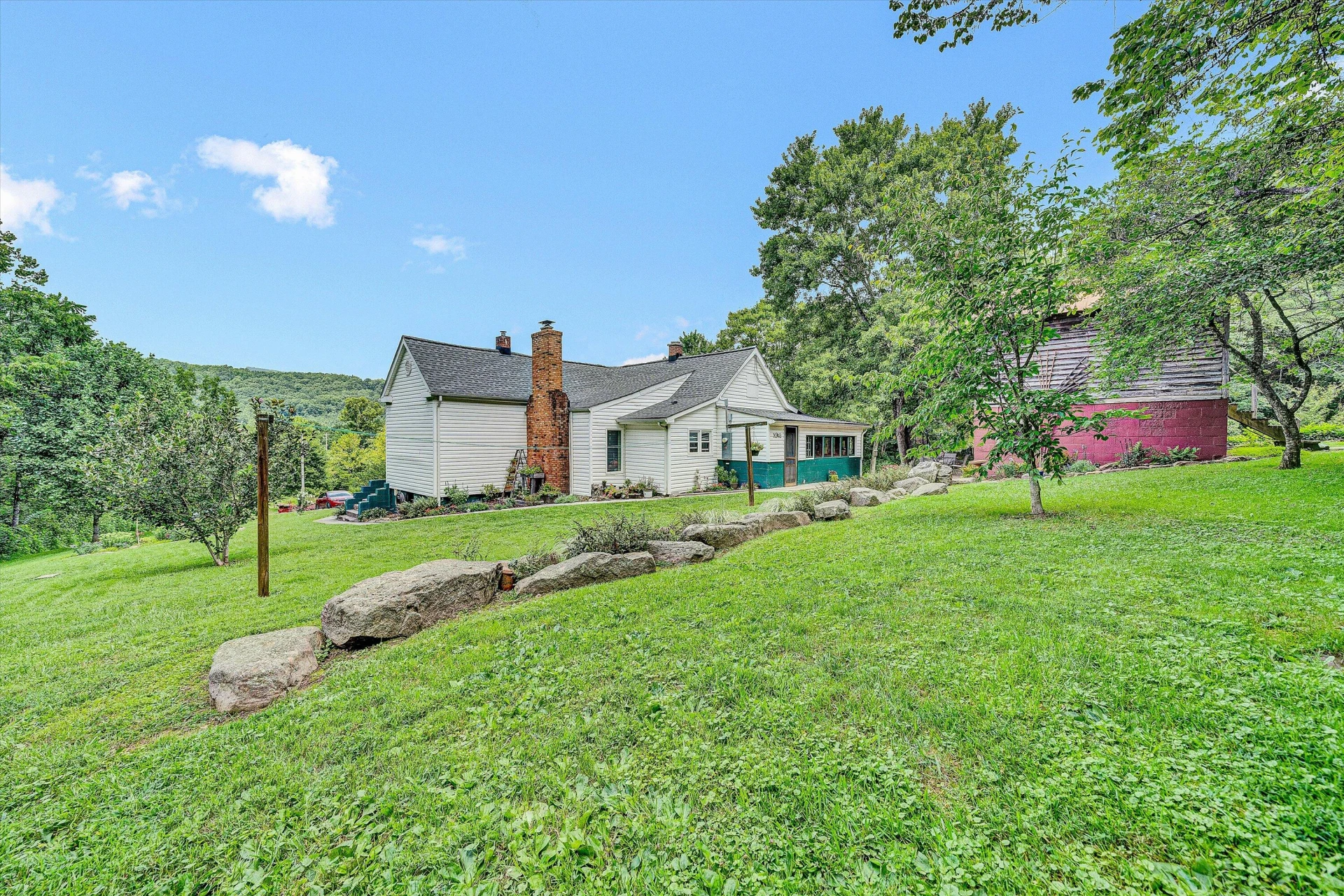 12931 Catawba RD - Photo 31
