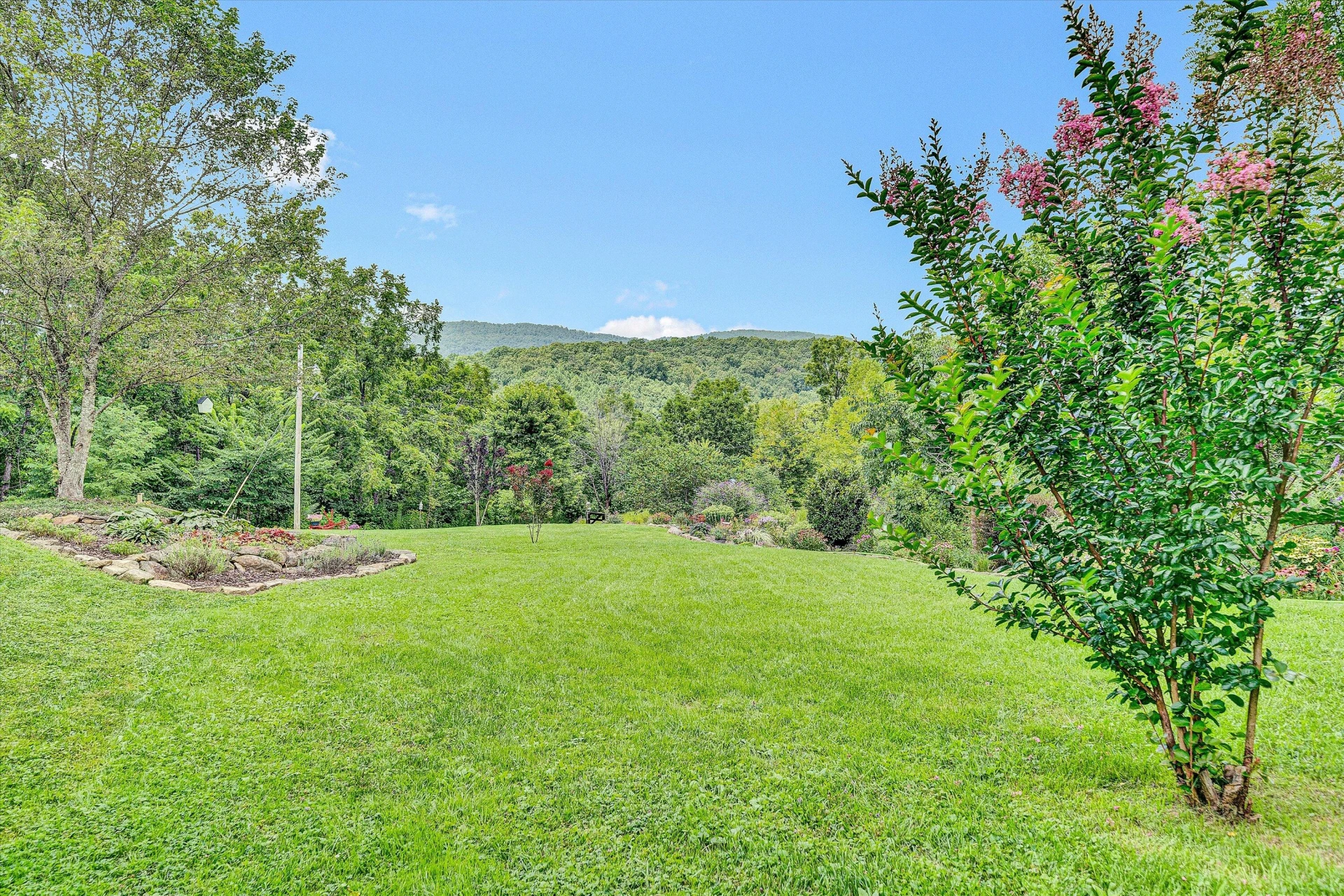 12931 Catawba RD - Photo 34