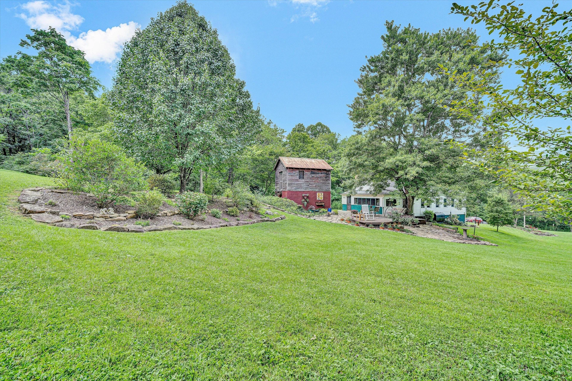12931 Catawba RD - Photo 40