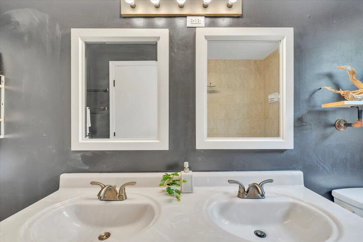 6316 Greenway DR - Photo 23