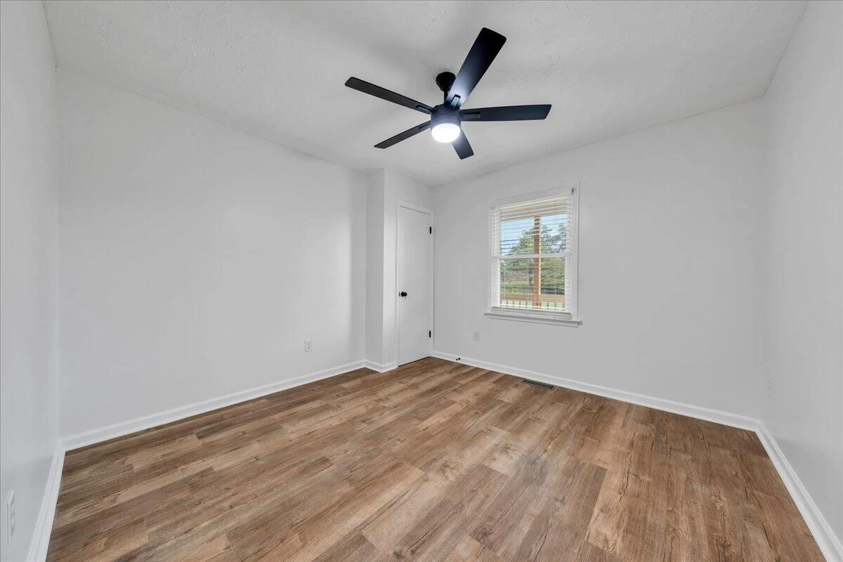 427 Farmington RD - Photo 16
