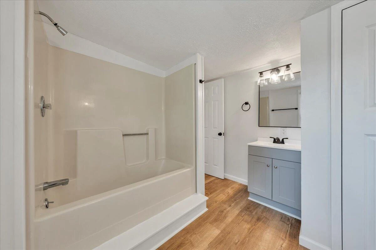 427 Farmington RD - Photo 32