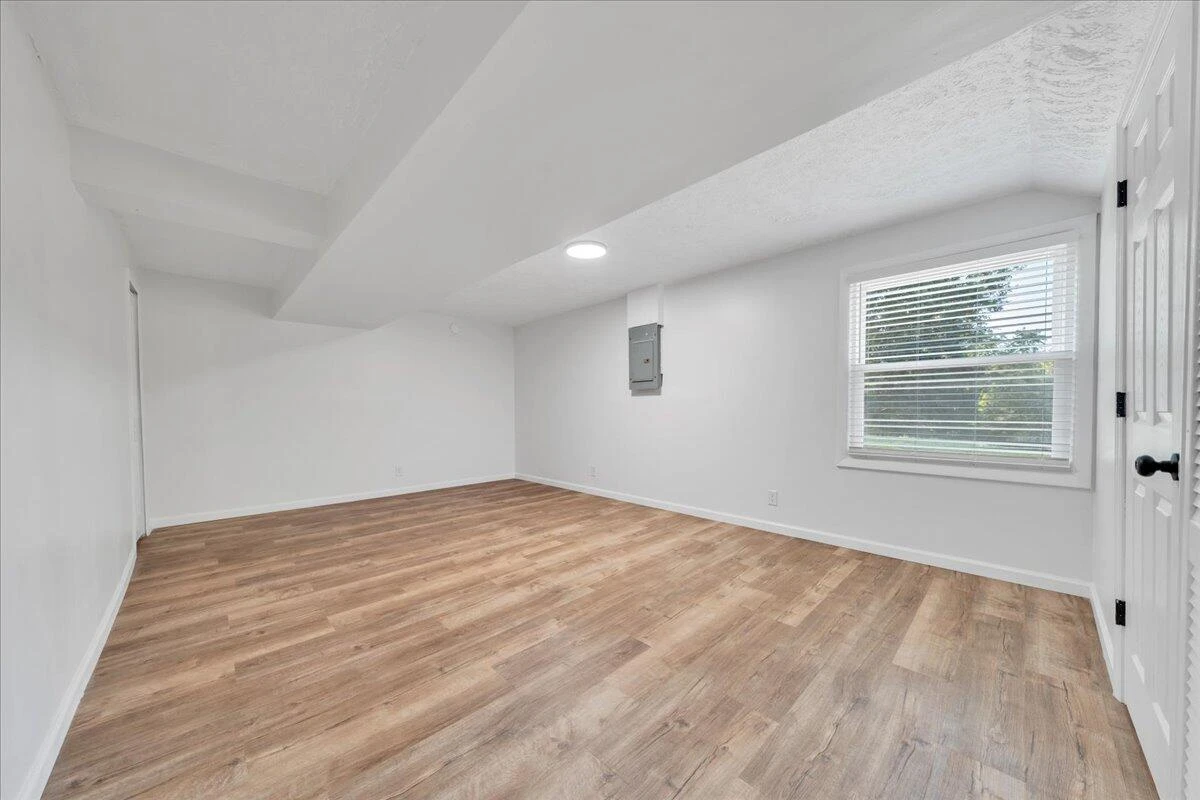 427 Farmington RD - Photo 33