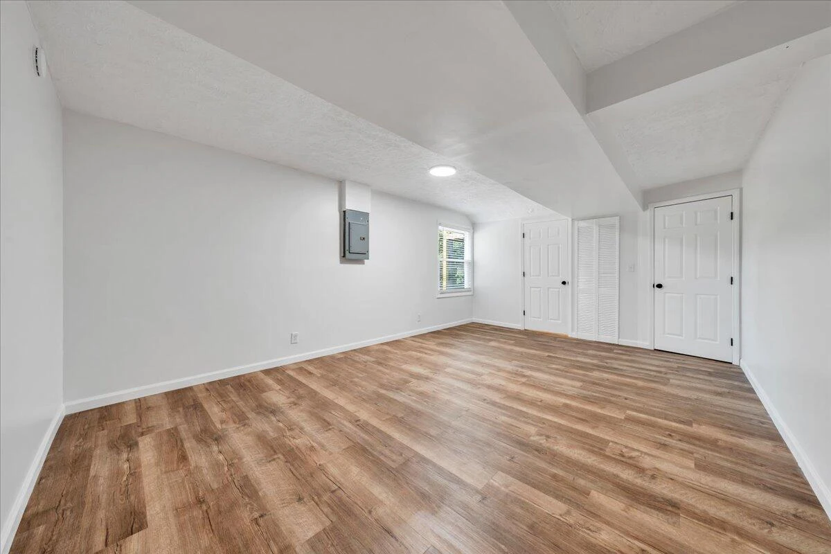427 Farmington RD - Photo 34