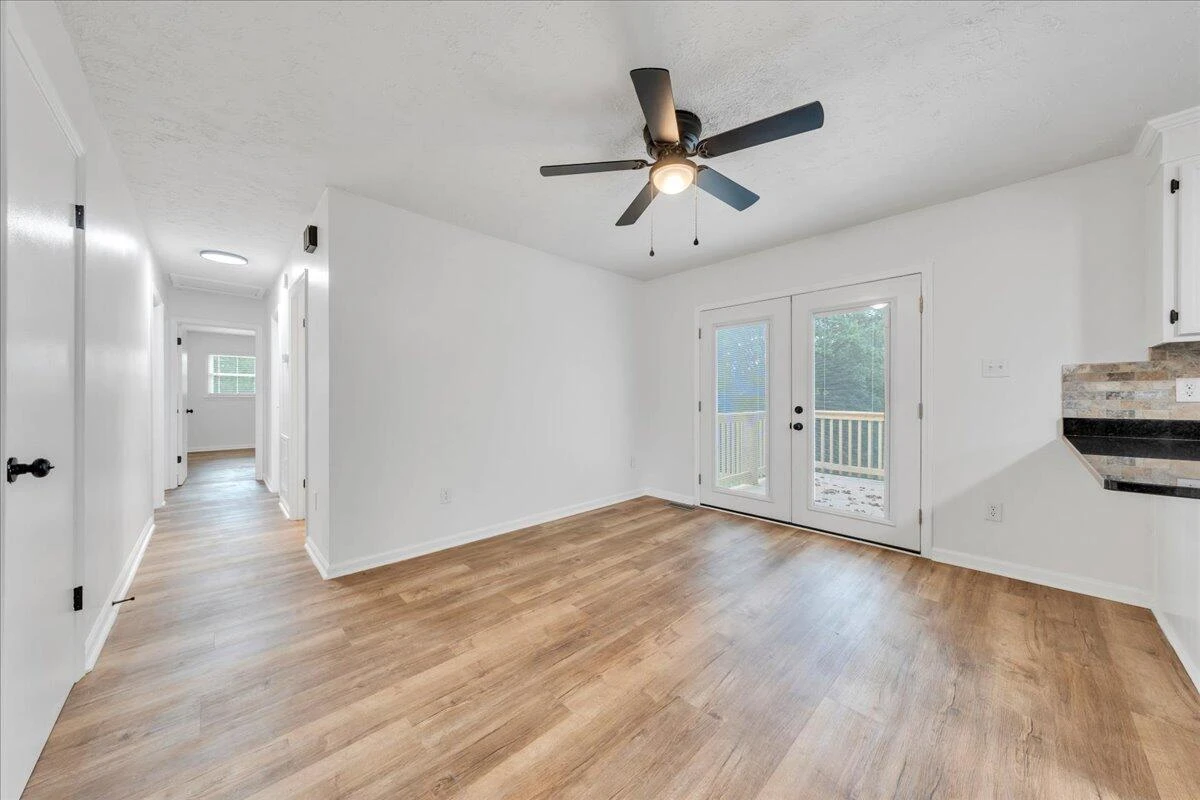 427 Farmington RD - Photo 10
