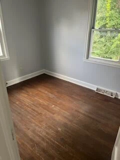 110 Clover AVE NE - Photo 7