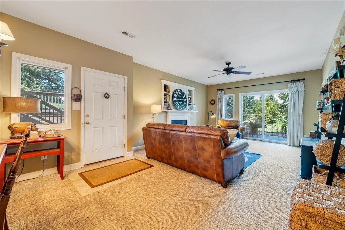 1209 Mariners Way #69 - Photo 3