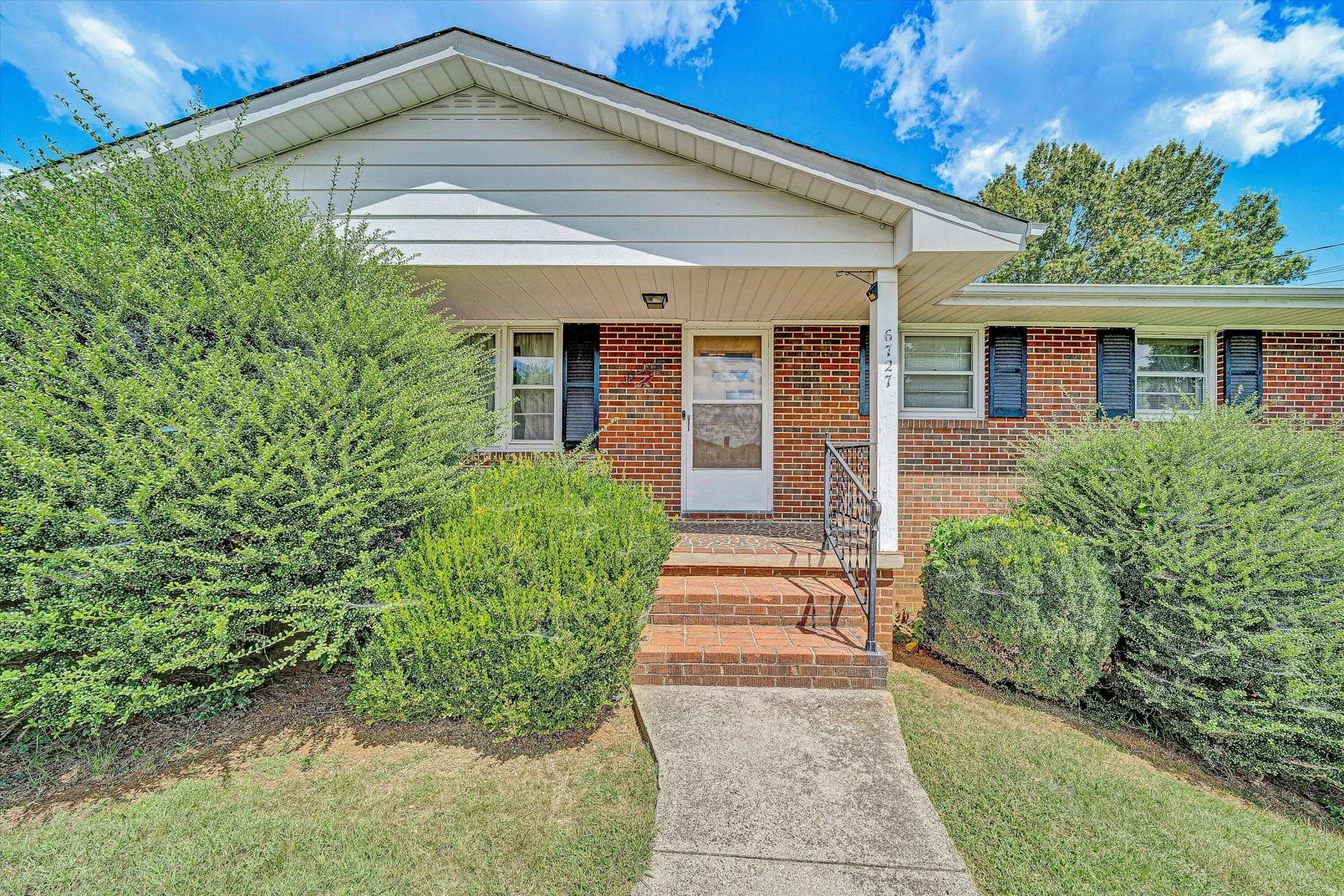 6727 Northway DR - Photo 3