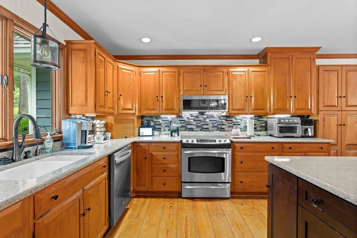 2817 Gleneagles RD - Photo 21