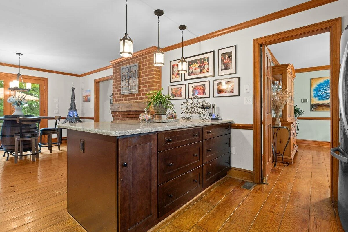 2817 Gleneagles RD - Photo 22