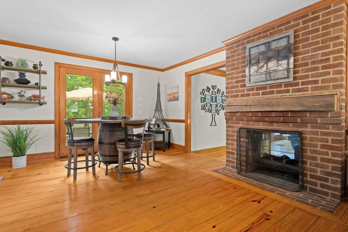 2817 Gleneagles RD - Photo 25