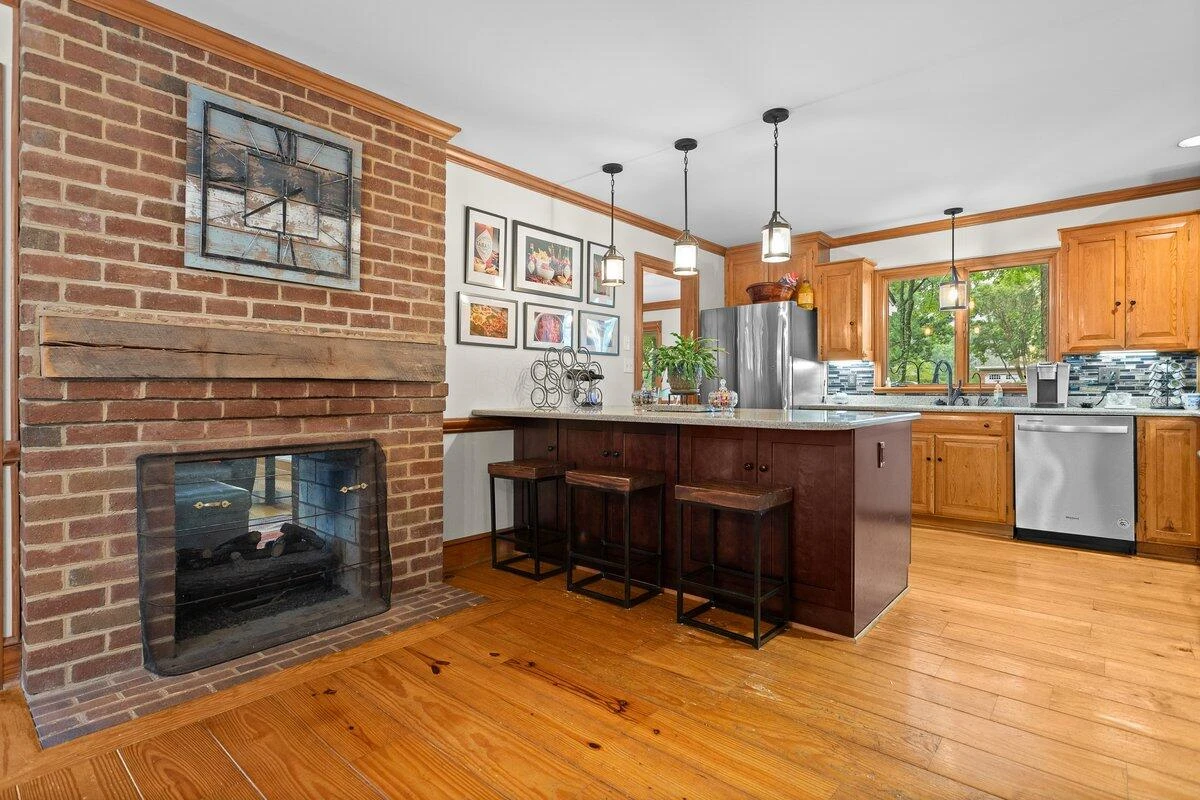 2817 Gleneagles RD - Photo 26