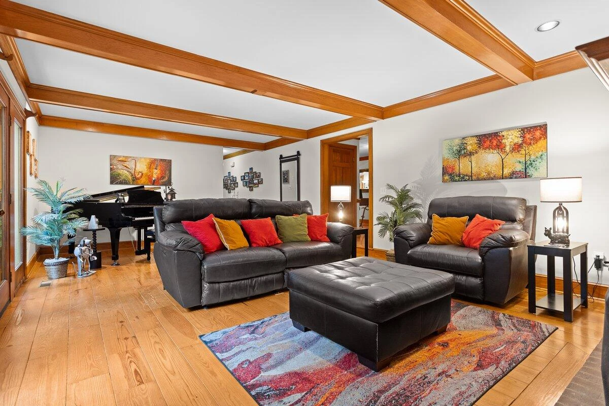 2817 Gleneagles RD - Photo 29