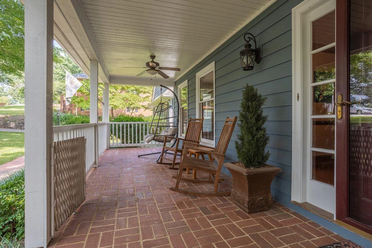 2817 Gleneagles RD - Photo 13