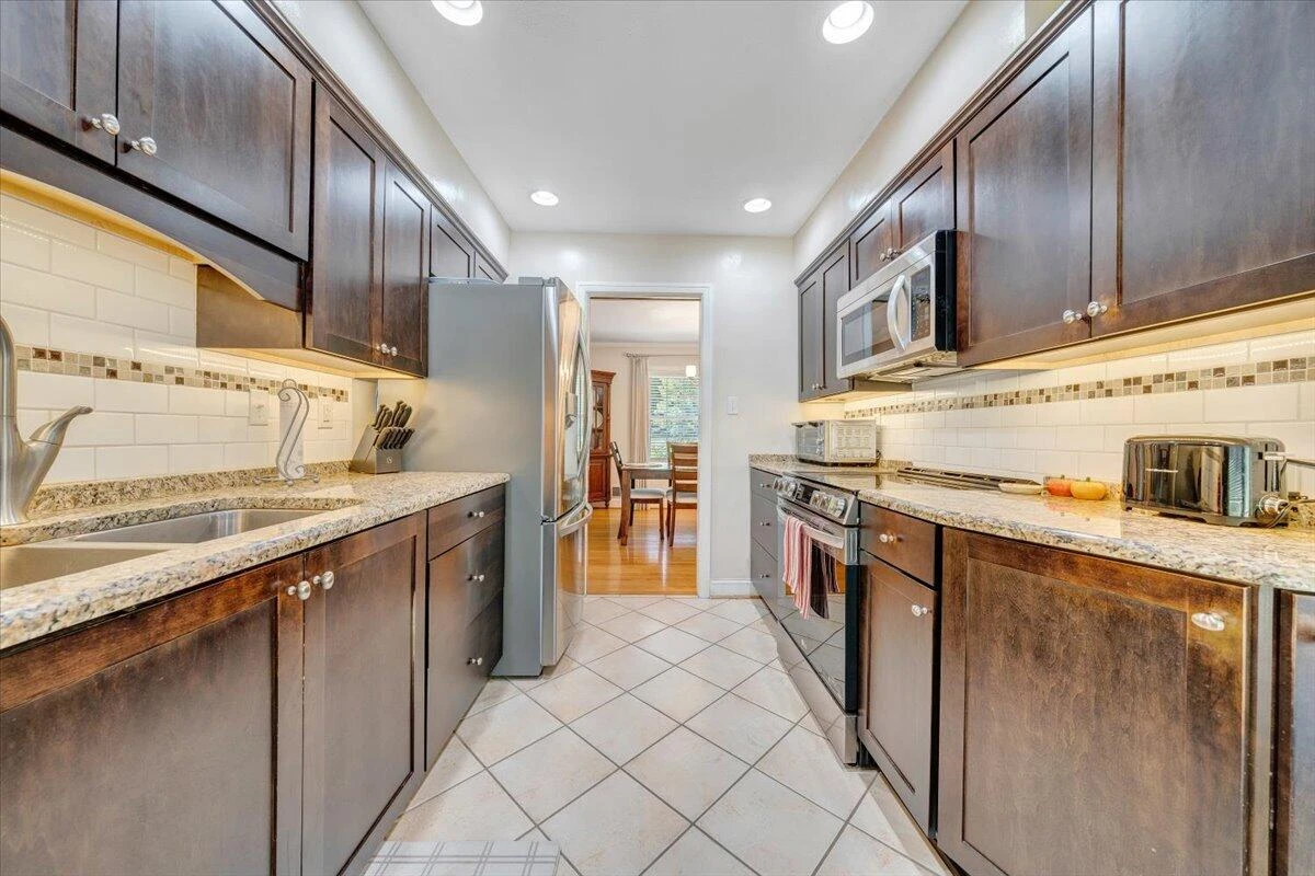 2739 Grandin RD SW - Photo 15