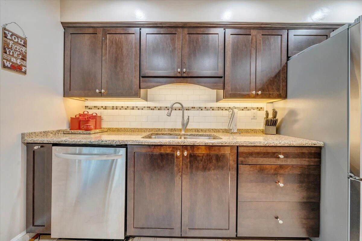 2739 Grandin RD SW - Photo 16