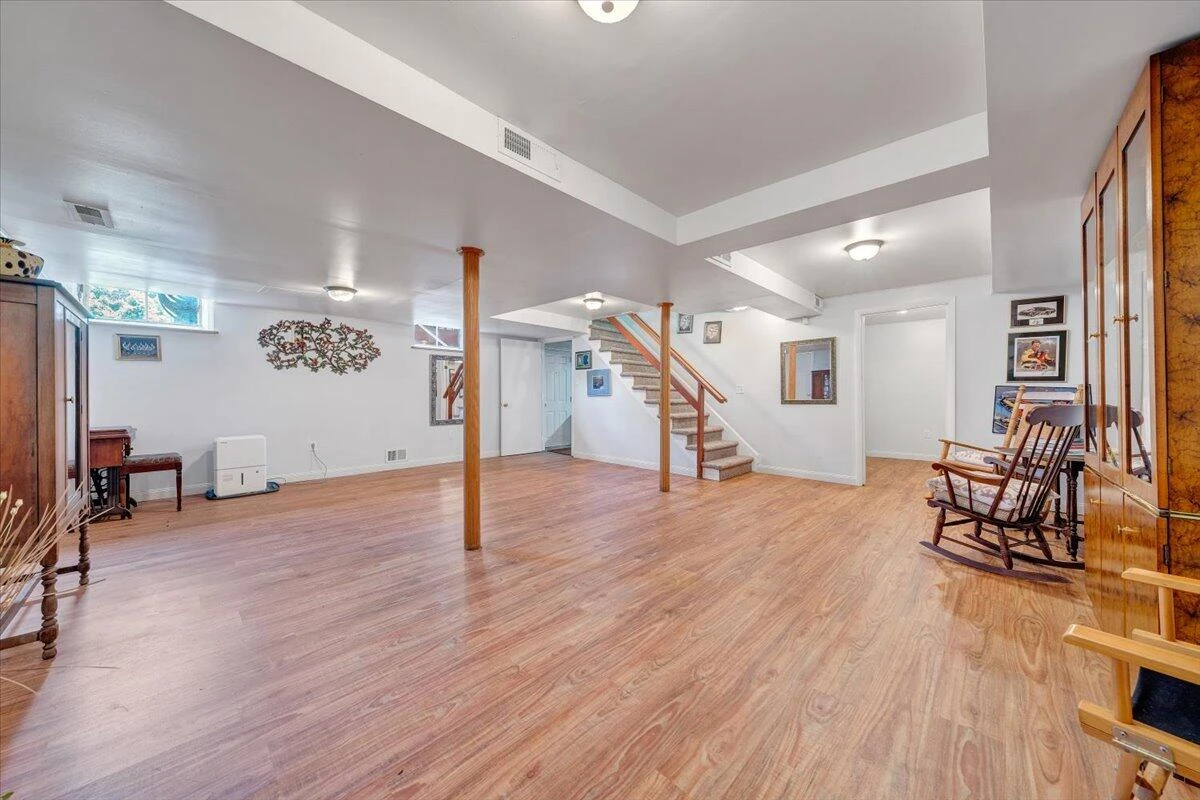 2739 Grandin RD SW - Photo 32