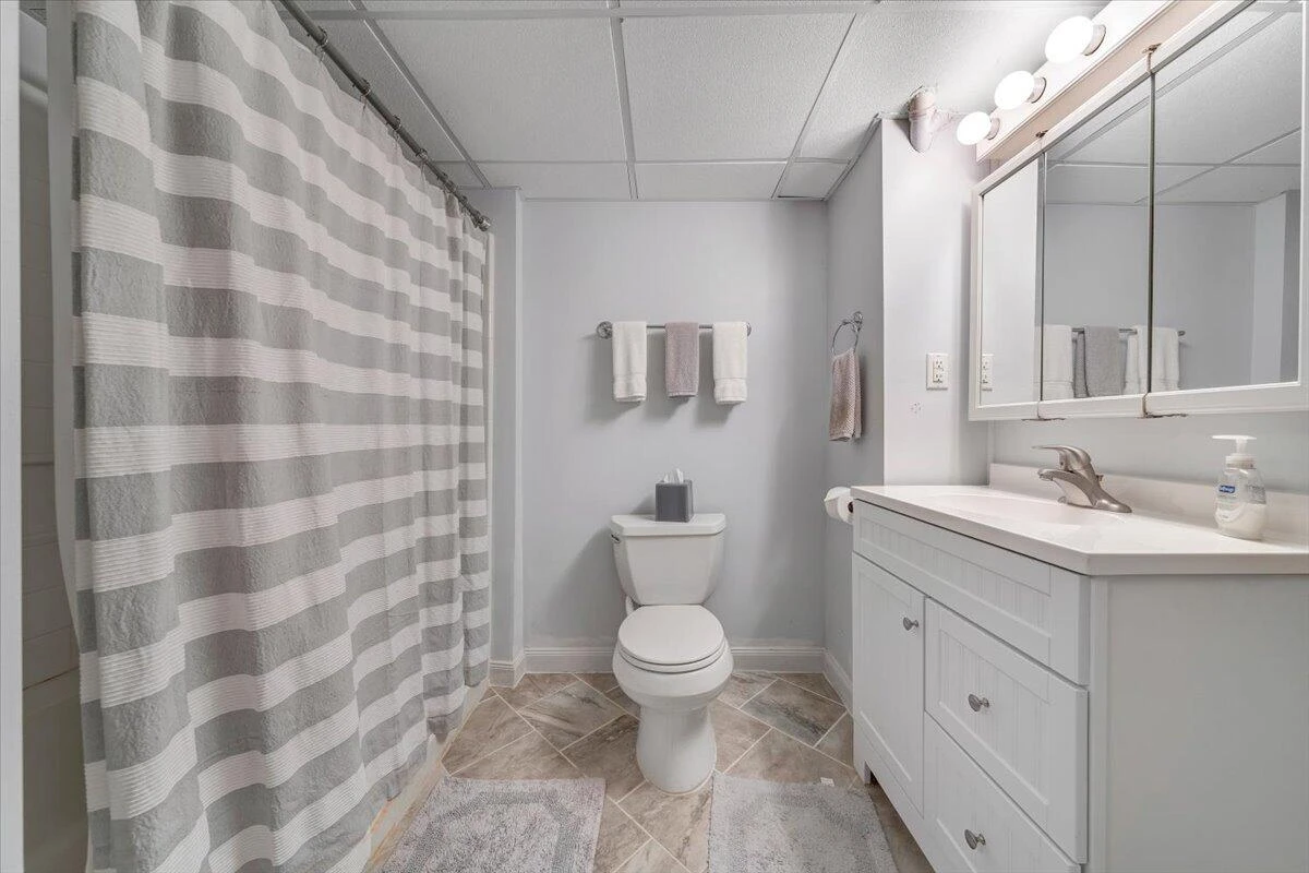 2739 Grandin RD SW - Photo 37