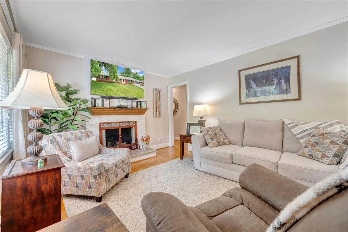 2739 Grandin RD SW - Photo 8