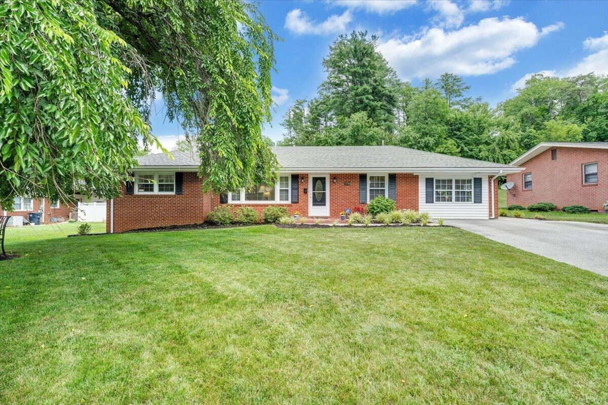 2739 Grandin RD SW - Photo 54