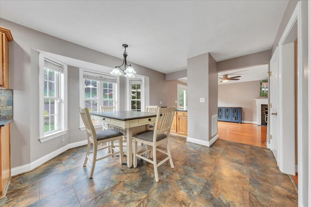 1397 Fieldgate RD - Photo 16