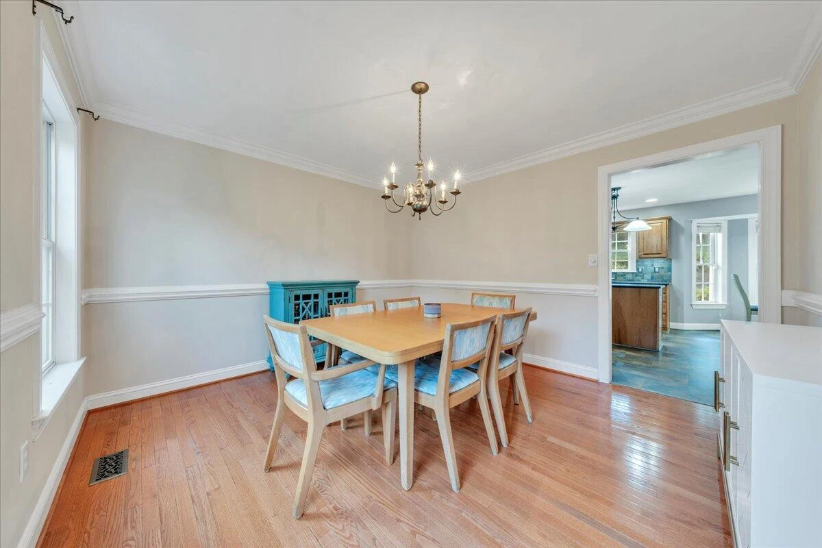 1397 Fieldgate RD - Photo 18