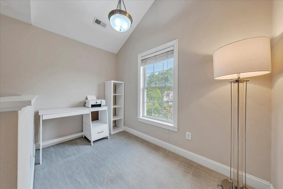 1397 Fieldgate RD - Photo 32