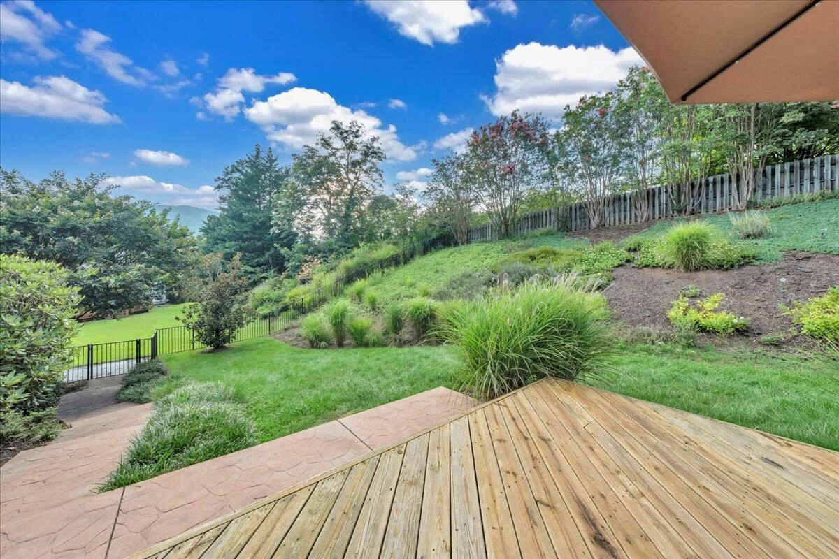 1397 Fieldgate RD - Photo 40