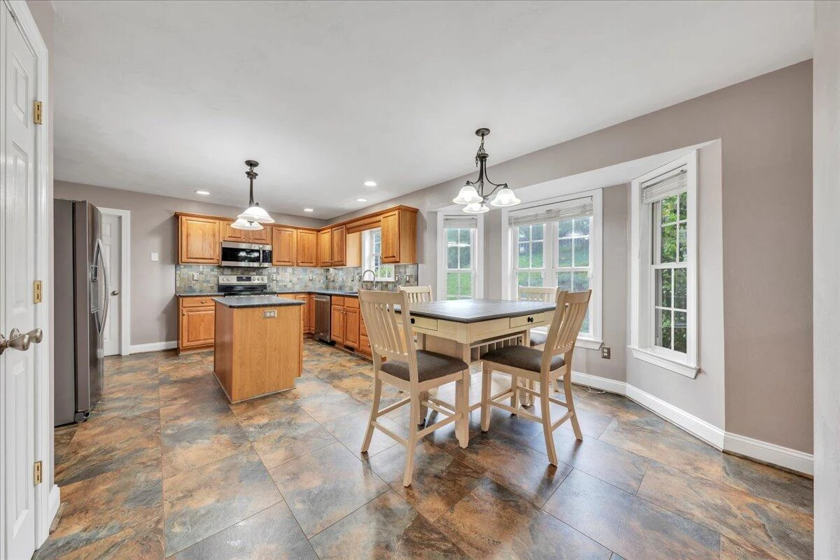 1397 Fieldgate RD - Photo 13