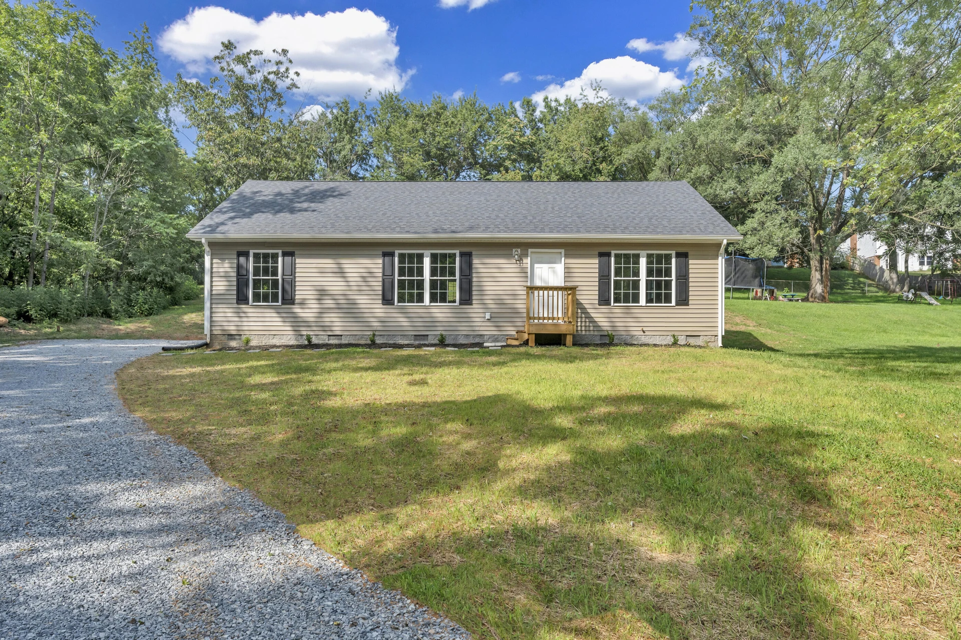 1800 Hardy RD